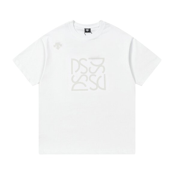 White Short-Sleeved T-Shirt With Light Gray Letter Print Descente